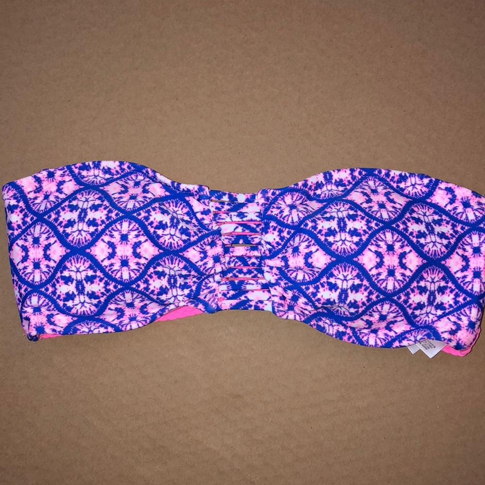 BRAND NEW Breaking Waves Bandeau Bikini Top